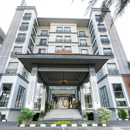 Grand Serela Yogyakarta Exterior photo